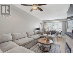 16 BOWCOTT CRESCENT - 6