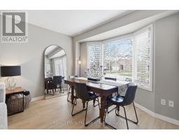 16 BOWCOTT CRESCENT - 7