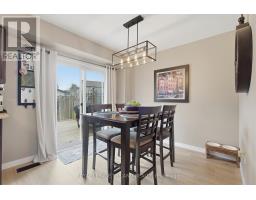 16 BOWCOTT CRESCENT - 9