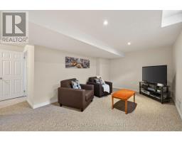 188 CLARA CRESCENT - 24