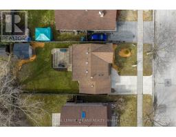 188 CLARA CRESCENT - 35