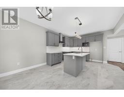 3465 ORIOLE CIRCLE E - 15