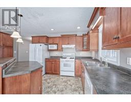 54 TREADWELL STREET - 16