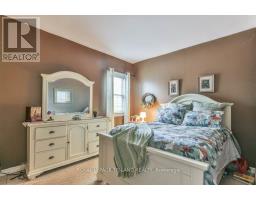 11 MACKAY AVENUE - 17