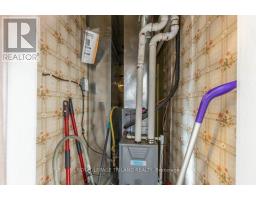 11 MACKAY AVENUE - 22