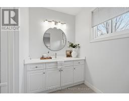 32 WINGREEN LANE - 21