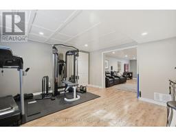 32 WINGREEN LANE - 35