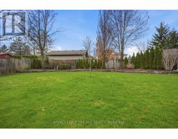 32 WINGREEN LANE - 42