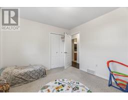 71 MIDDLESEX DRIVE - 21