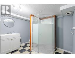 108 MYRTLE STREET - 32