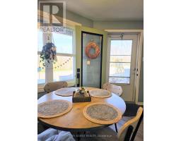 25 - 20 HURON STREET N - 10