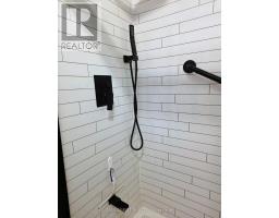 25 - 20 HURON STREET N - 19