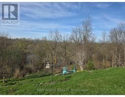 25 - 20 HURON STREET N - 31