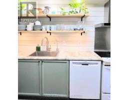 25 - 20 HURON STREET N - 5