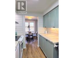 25 - 20 HURON STREET N - 7