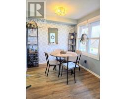 25 - 20 HURON STREET N - 9