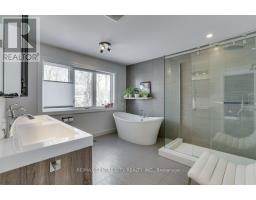 146 VICTORIA STREET - 25