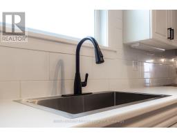 21 MAPLE STREET - 11