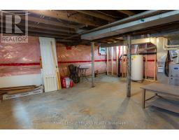 21 MAPLE STREET - 26