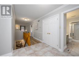 28 - 40 QUINELLA DRIVE - 12