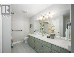 28 - 40 QUINELLA DRIVE - 22