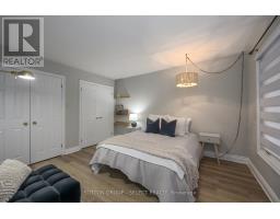 28 - 40 QUINELLA DRIVE - 23