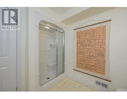 28 - 40 QUINELLA DRIVE - 31