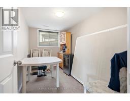 20 CHAMBERLAIN COURT - 22