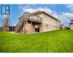 20 CHAMBERLAIN COURT - 27