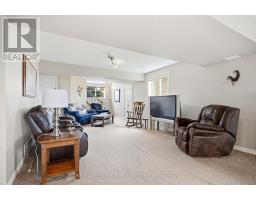 20 CHAMBERLAIN COURT - 7