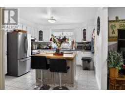 112 CLARENDON CRESCENT - 10