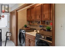 112 CLARENDON CRESCENT - 13