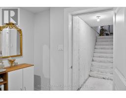 112 CLARENDON CRESCENT - 27