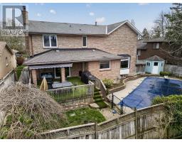 112 CLARENDON CRESCENT - 35