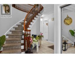 112 CLARENDON CRESCENT - 5