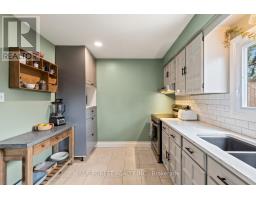 3 LACEY CRESCENT - 13