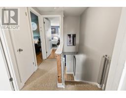 3 LACEY CRESCENT - 18