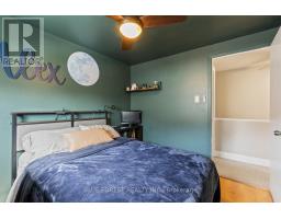 3 LACEY CRESCENT - 20