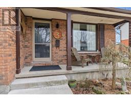 3 LACEY CRESCENT - 5