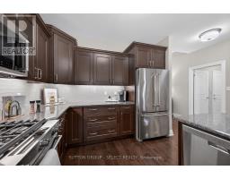 30 - 725 EAGLETRACE DRIVE - 10