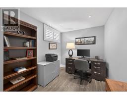 30 - 725 EAGLETRACE DRIVE - 25