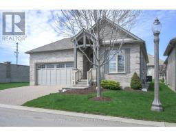 30 - 725 EAGLETRACE DRIVE - 40