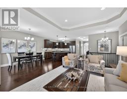 30 - 725 EAGLETRACE DRIVE - 6