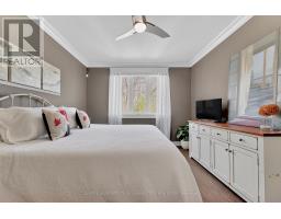 4 - 50 SUNRISE LANE - 18