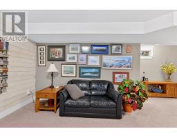 4 - 50 SUNRISE LANE - 29