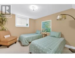 4 - 50 SUNRISE LANE - 31