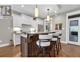 4 - 50 SUNRISE LANE - 8