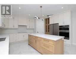 88 OPTIMIST DRIVE - 11