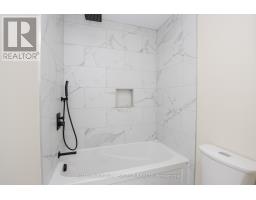 88 OPTIMIST DRIVE - 20