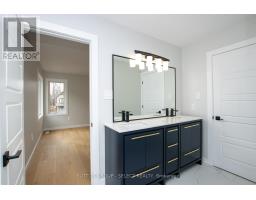 88 OPTIMIST DRIVE - 27